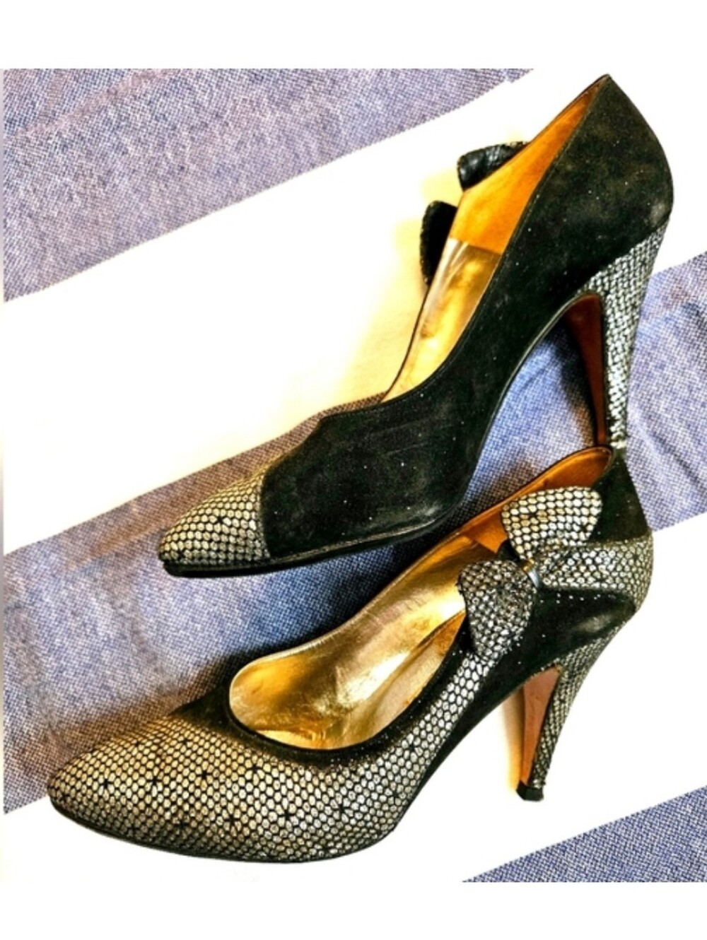 Vintage 1980s Suede Heels With Sparkles And Bow Details 37.5